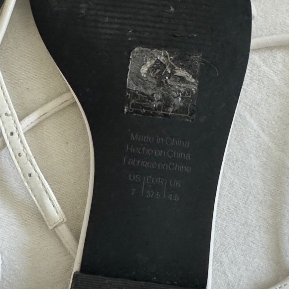 We Wore What White Strappy Sandals Size 7 - Picture 4 of 5